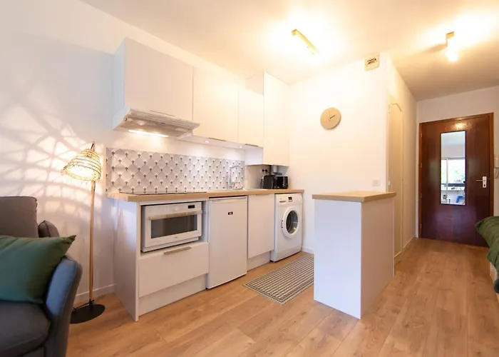 Du Port 17 - A 100m Du Port Ostreicole